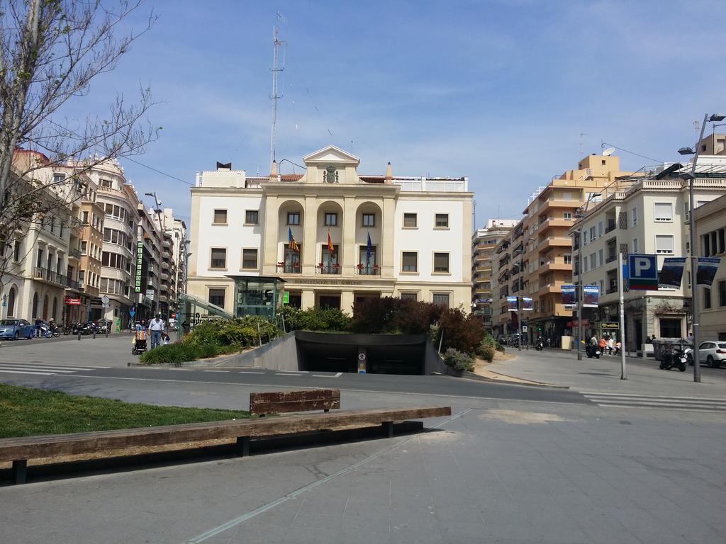 Suite International Alicante Buitenkant foto
