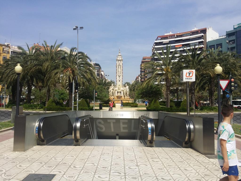 Suite International Alicante Buitenkant foto