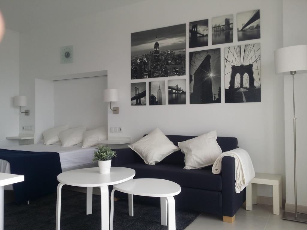 Suite International Alicante Buitenkant foto
